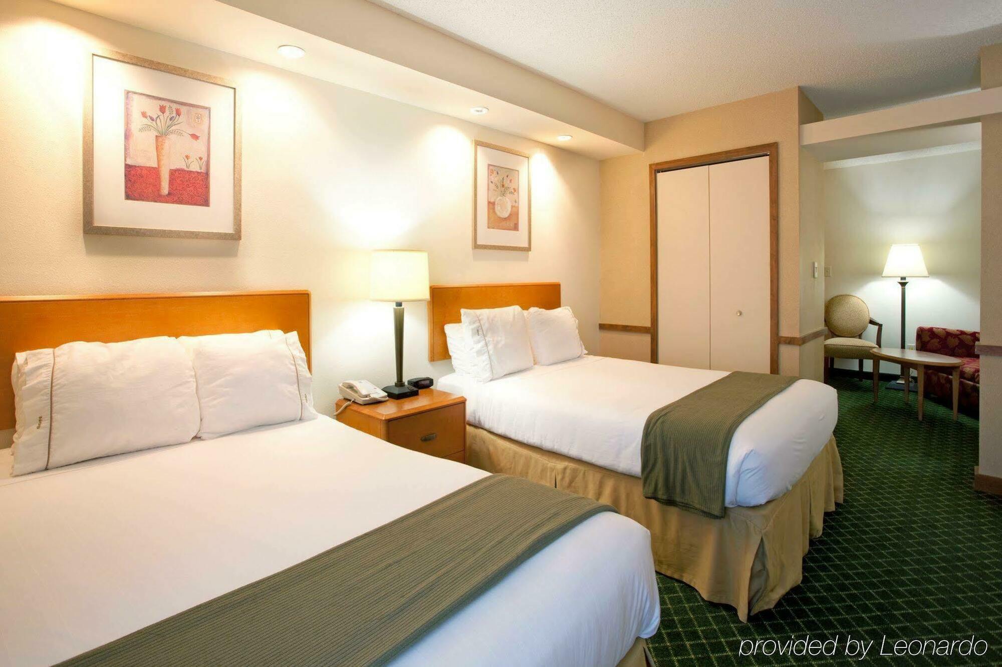 Holiday Inn Express New Orleans East By Ihg Экстерьер фото